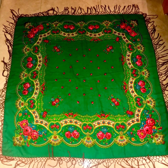 New 100% Wool Authentic Scarf/ Wrap Handcrafted - Picture 3 of 6